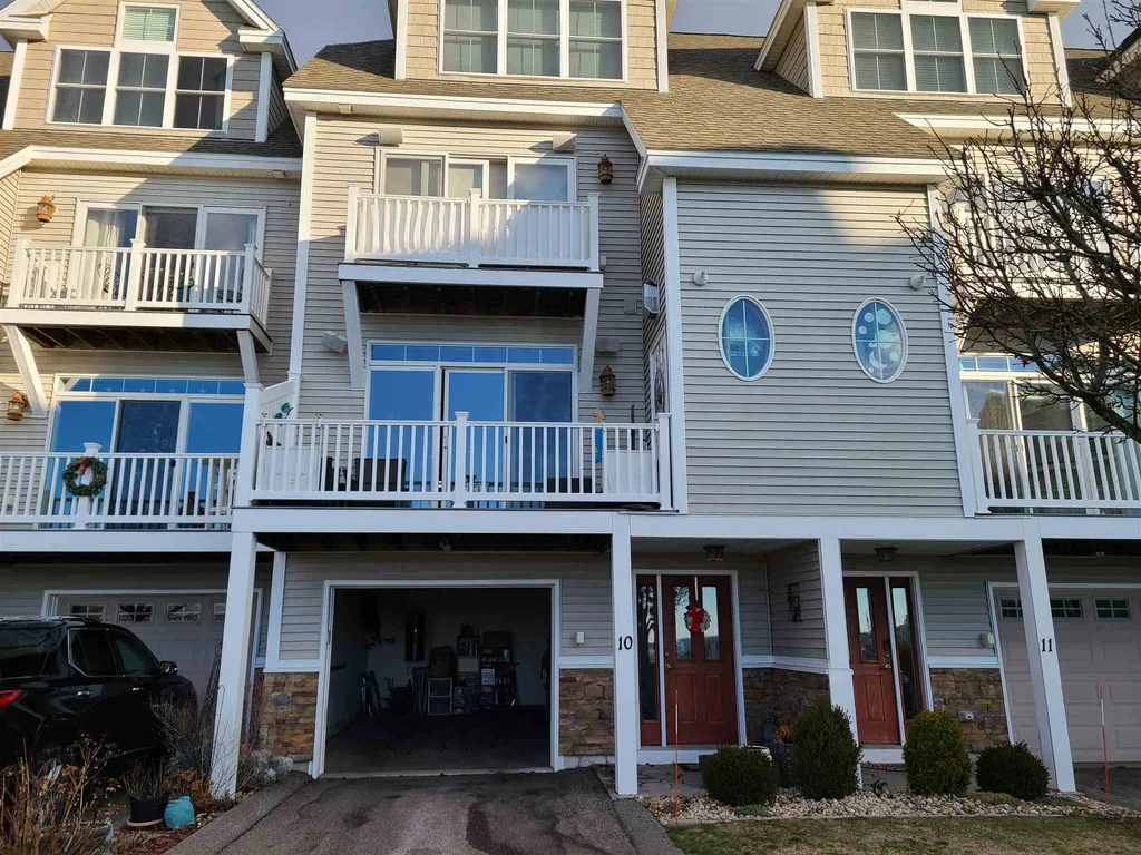 24 Harbor Road Hampton NH 03842