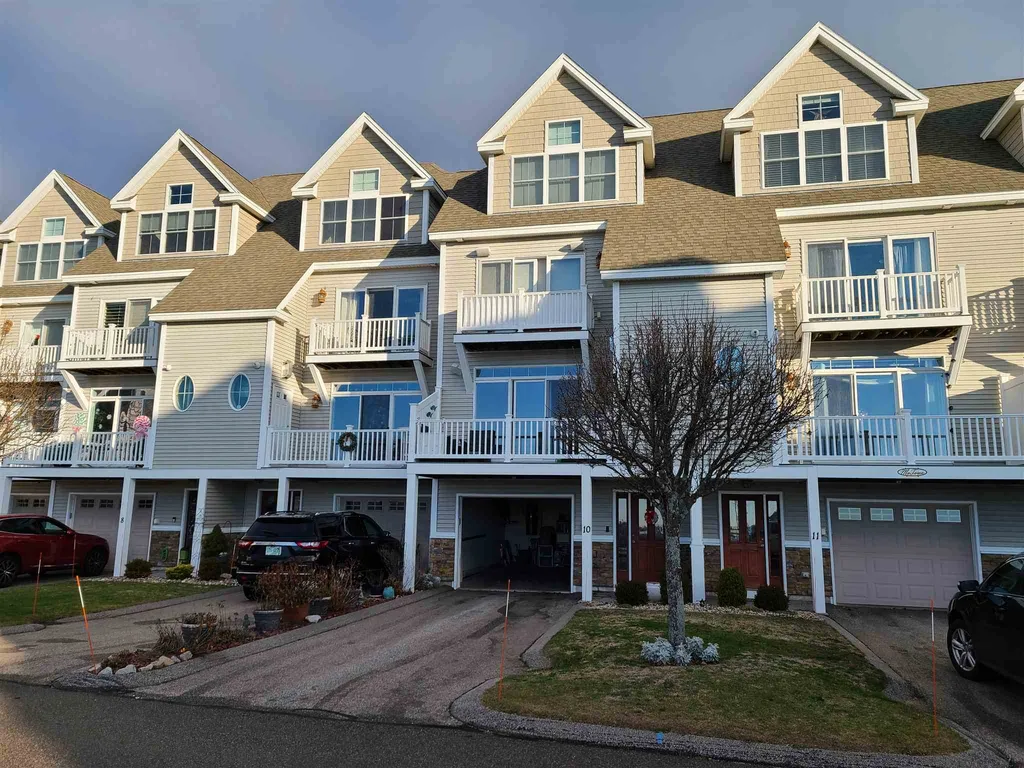 24 Harbor Road Hampton NH 03842