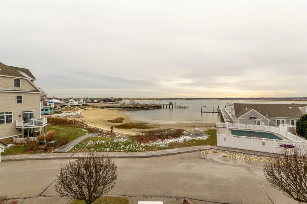 24 Harbor Road Hampton NH 03842