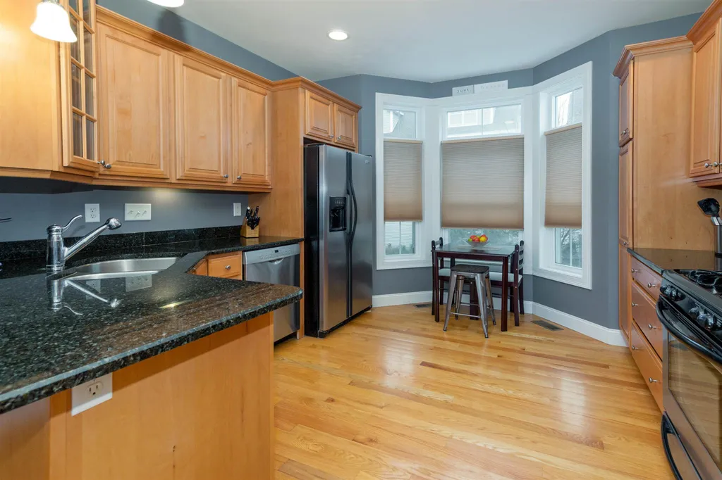24 Harbor Road Hampton NH 03842