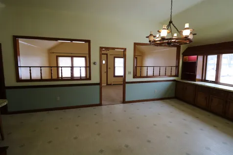 8 Grove Street Jaffrey NH 03452