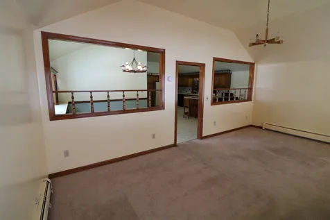 8 Grove Street Jaffrey NH 03452