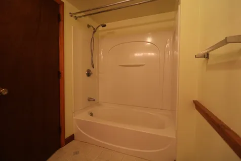 8 Grove Street Jaffrey NH 03452