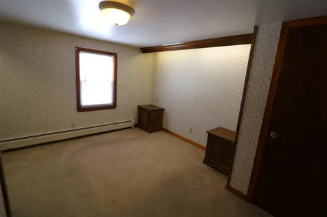 8 Grove Street Jaffrey NH 03452