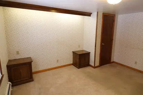 8 Grove Street Jaffrey NH 03452