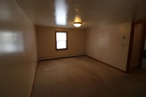 8 Grove Street Jaffrey NH 03452