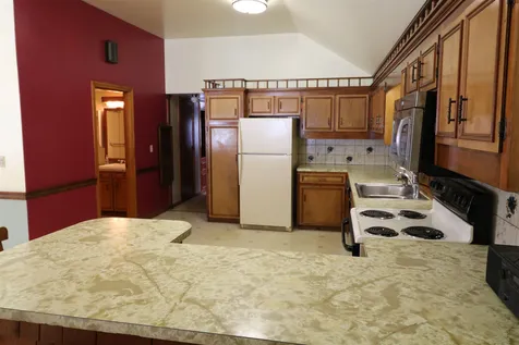 8 Grove Street Jaffrey NH 03452