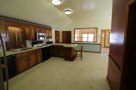 8 Grove Street Jaffrey NH 03452