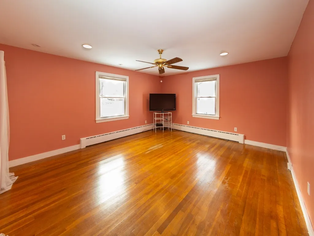 1143 Bridge Street Manchester NH 03104