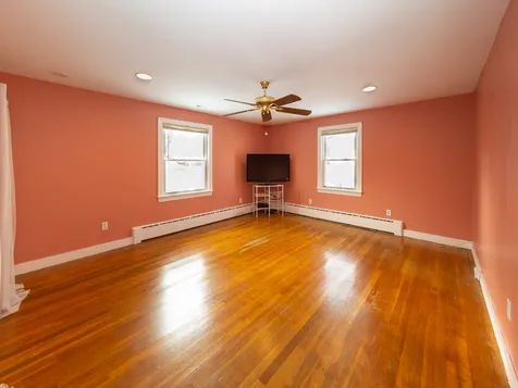 1143 Bridge Street Manchester NH 03104