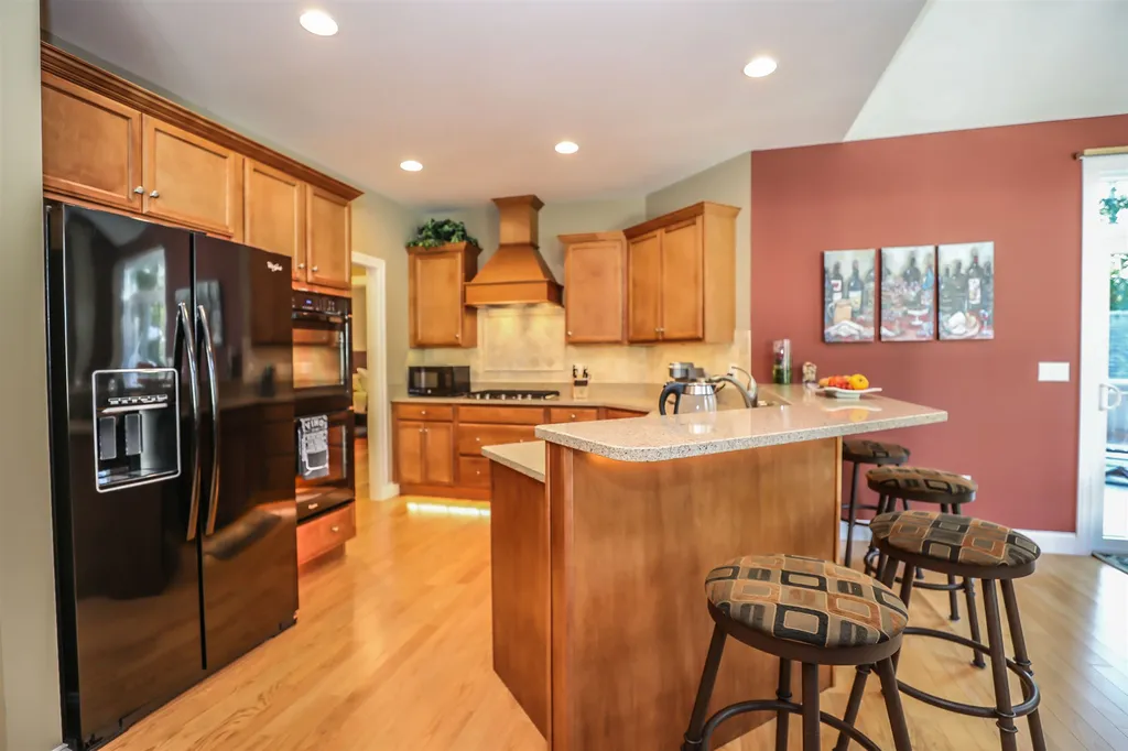 33 Legacy Drive Nashua NH 03062