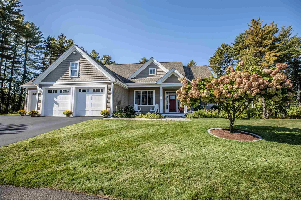 33 Legacy Drive Nashua NH 03062