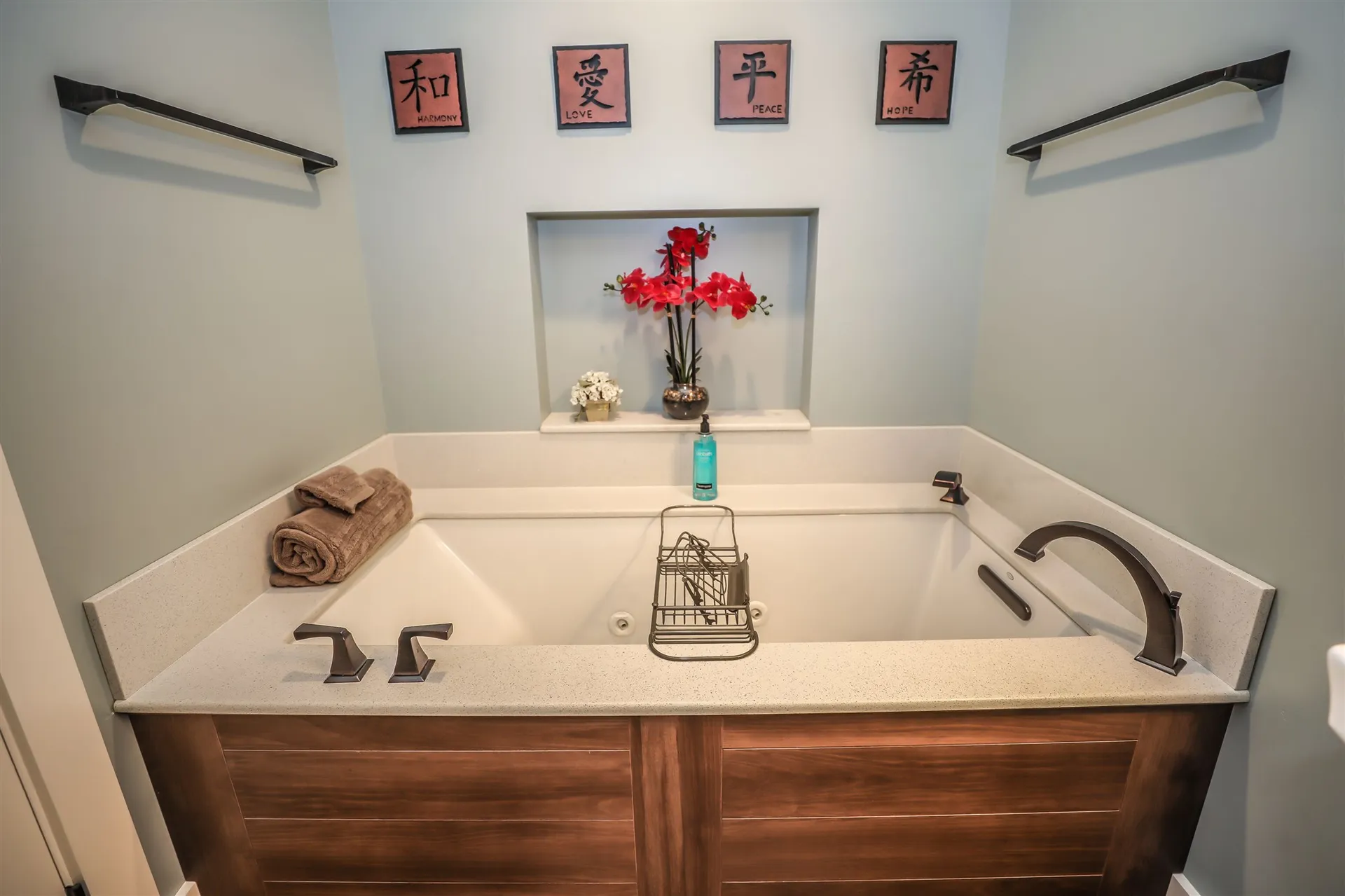 33 Legacy Drive Nashua NH 03062