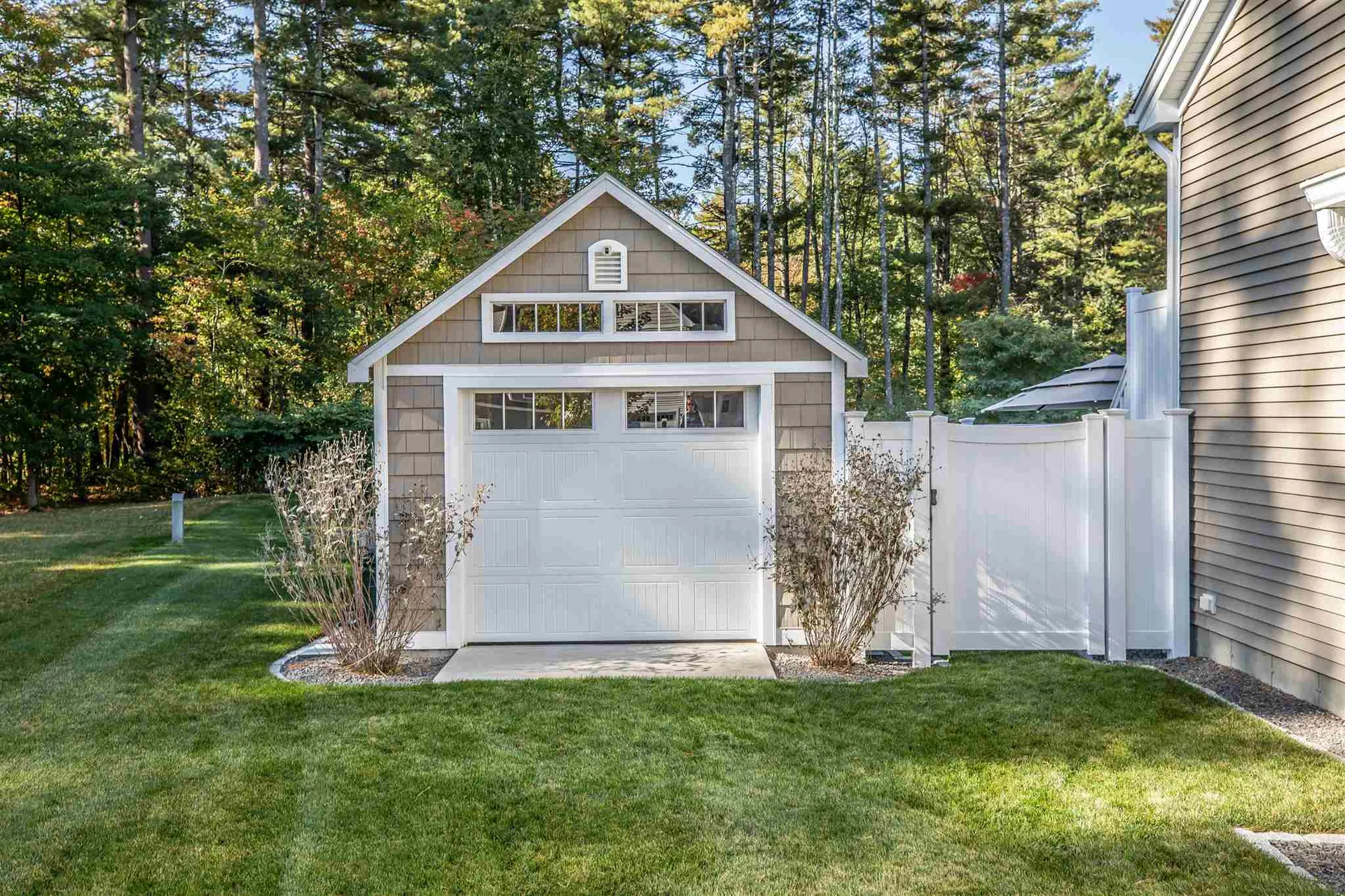 33 Legacy Drive Nashua NH 03062