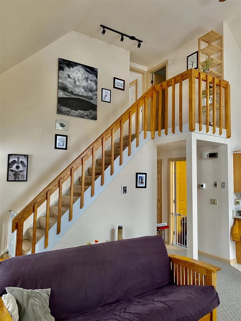 25 Oak Street Newport NH 03773