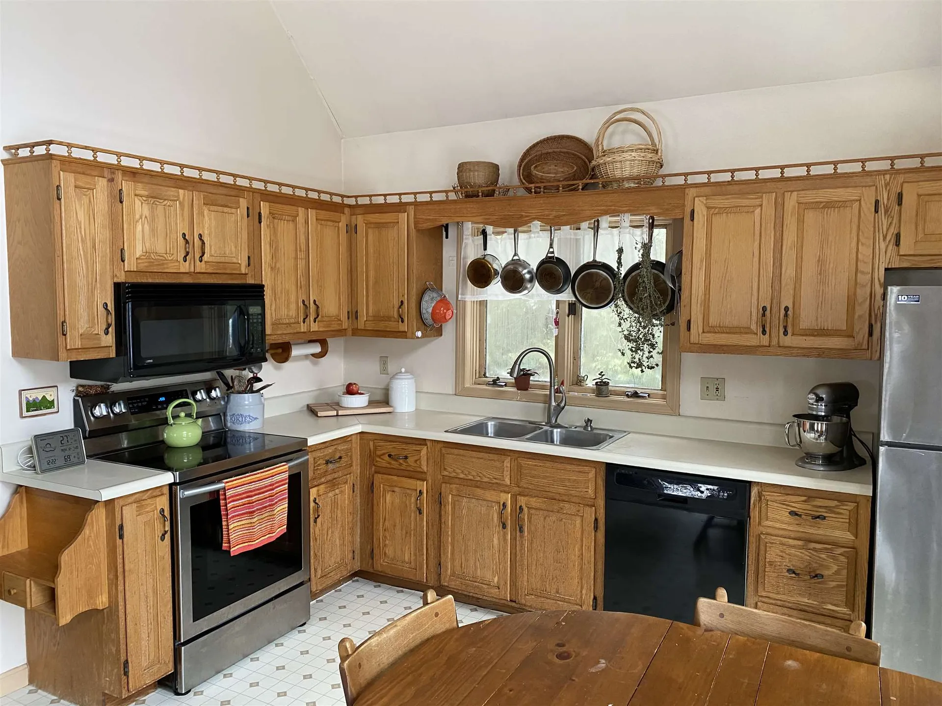 25 Oak Street Newport NH 03773