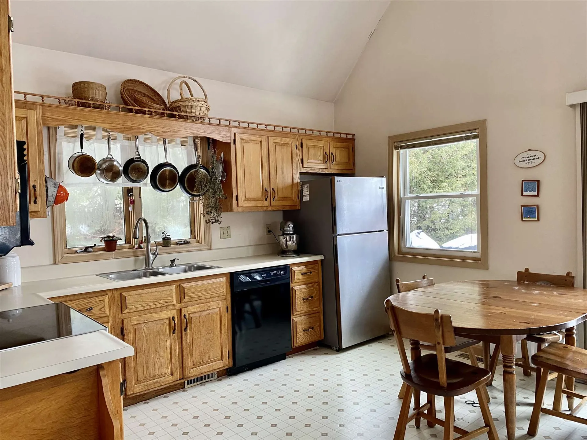 25 Oak Street Newport NH 03773