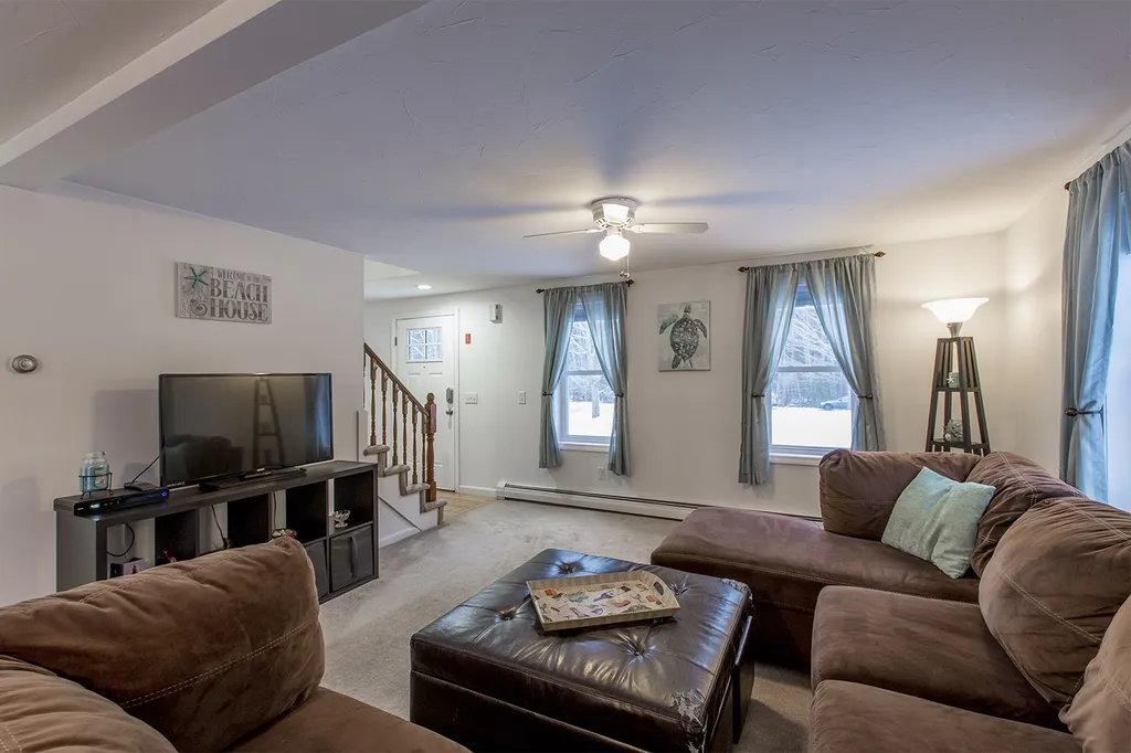 45 Harvey Lane Epping NH 03042