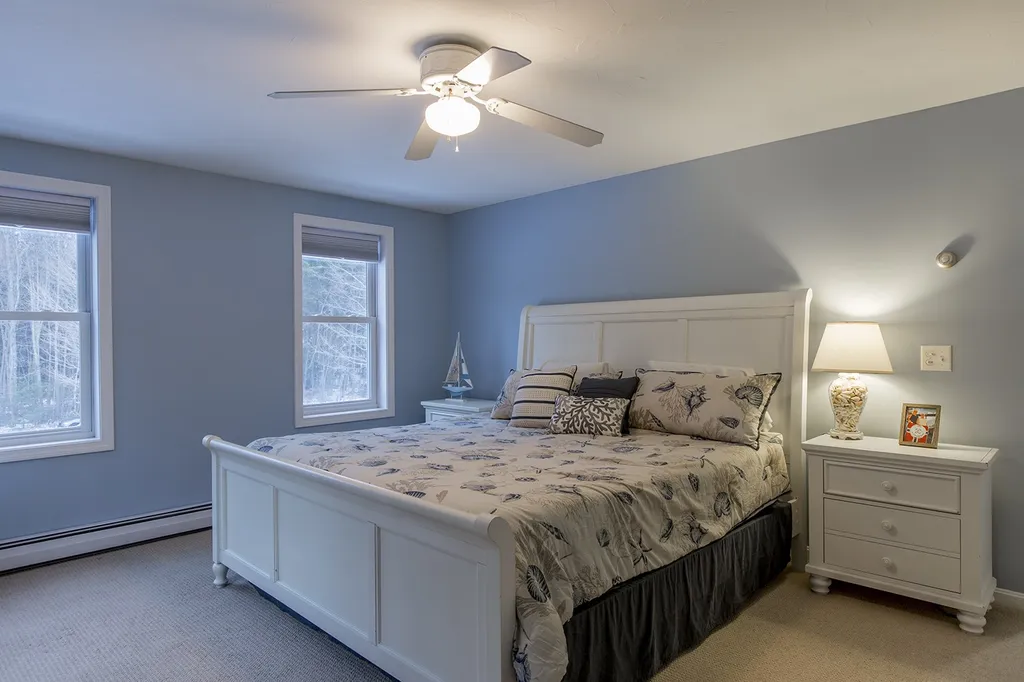 45 Harvey Lane Epping NH 03042