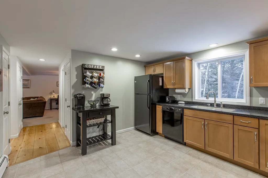 45 Harvey Lane Epping NH 03042