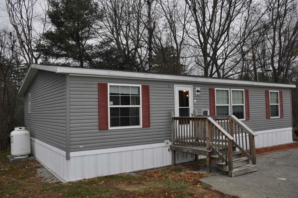 3 Brookside Terrace Allenstown NH 03275