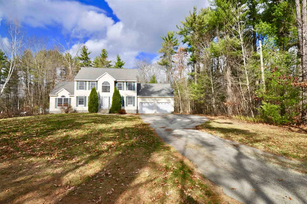 149 Page Road Litchfield NH 03052