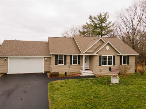129 Country Club Road Gilford NH 03249