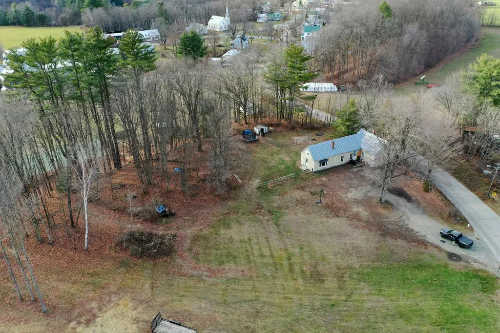 106 Plains Road Monroe NH 03771
