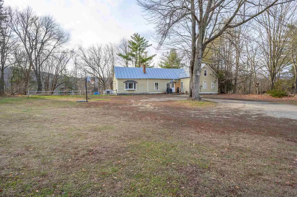 106 Plains Road Monroe NH 03771