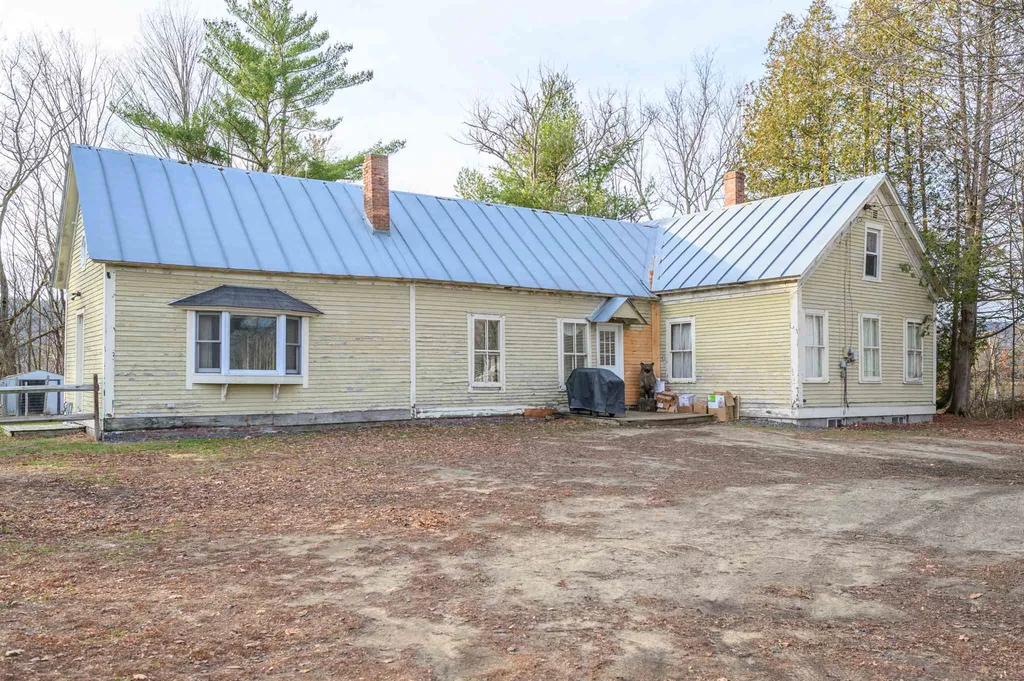 106 Plains Road Monroe NH 03771