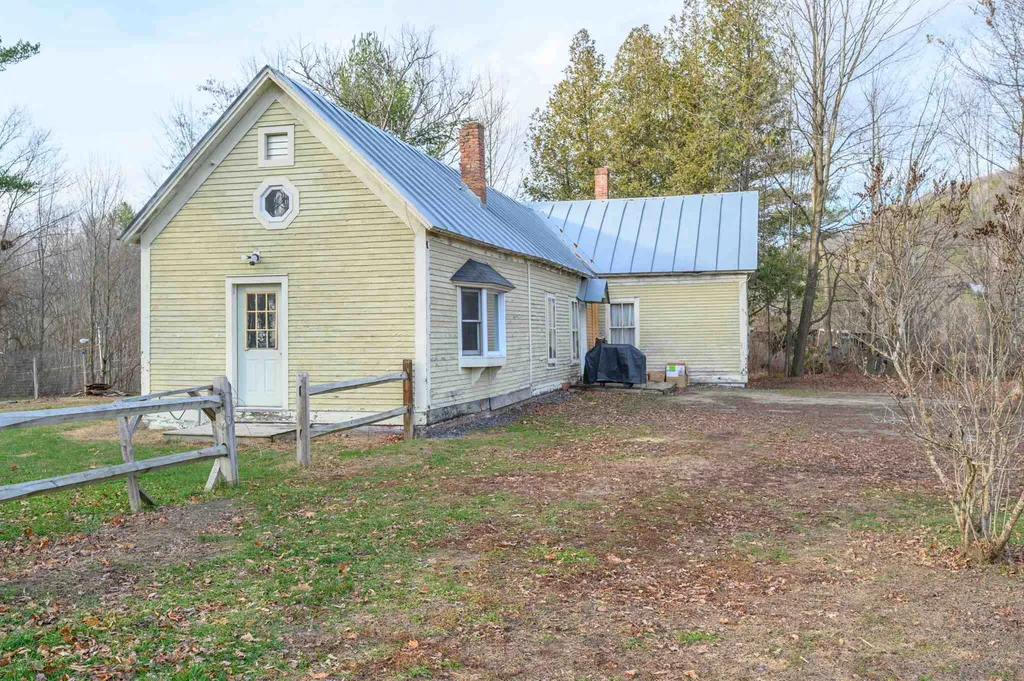 106 Plains Road Monroe NH 03771