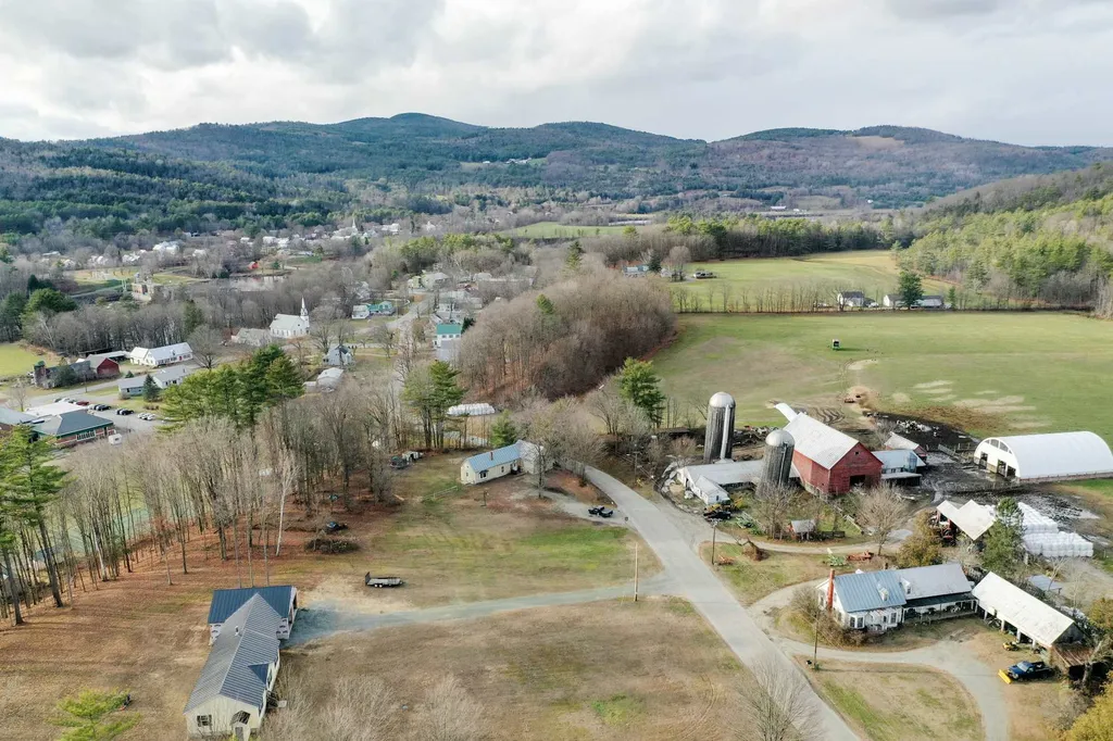 106 Plains Road Monroe NH 03771