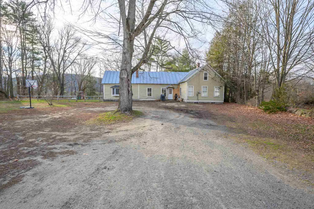 106 Plains Road Monroe NH 03771
