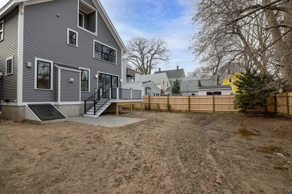 71 Madison Street Portsmouth NH 03801