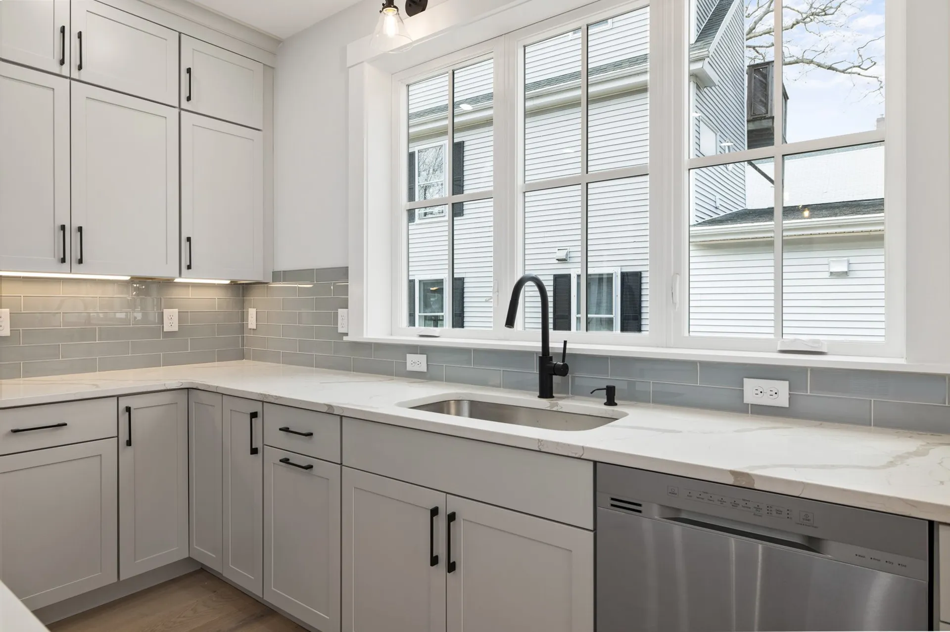 71 Madison Street Portsmouth NH 03801