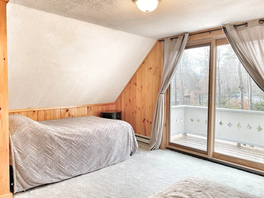 91 Paradise Drive Moultonborough NH 03254
