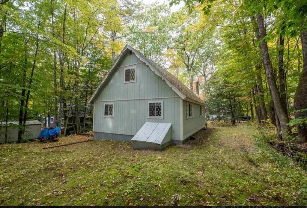 91 Paradise Drive Moultonborough NH 03254