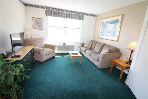 160 Deer Park Drive Woodstock NH 03262