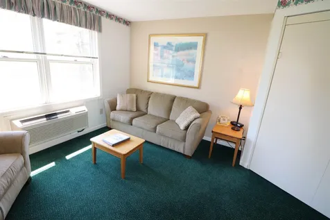 160 Deer Park Drive Woodstock NH 03262