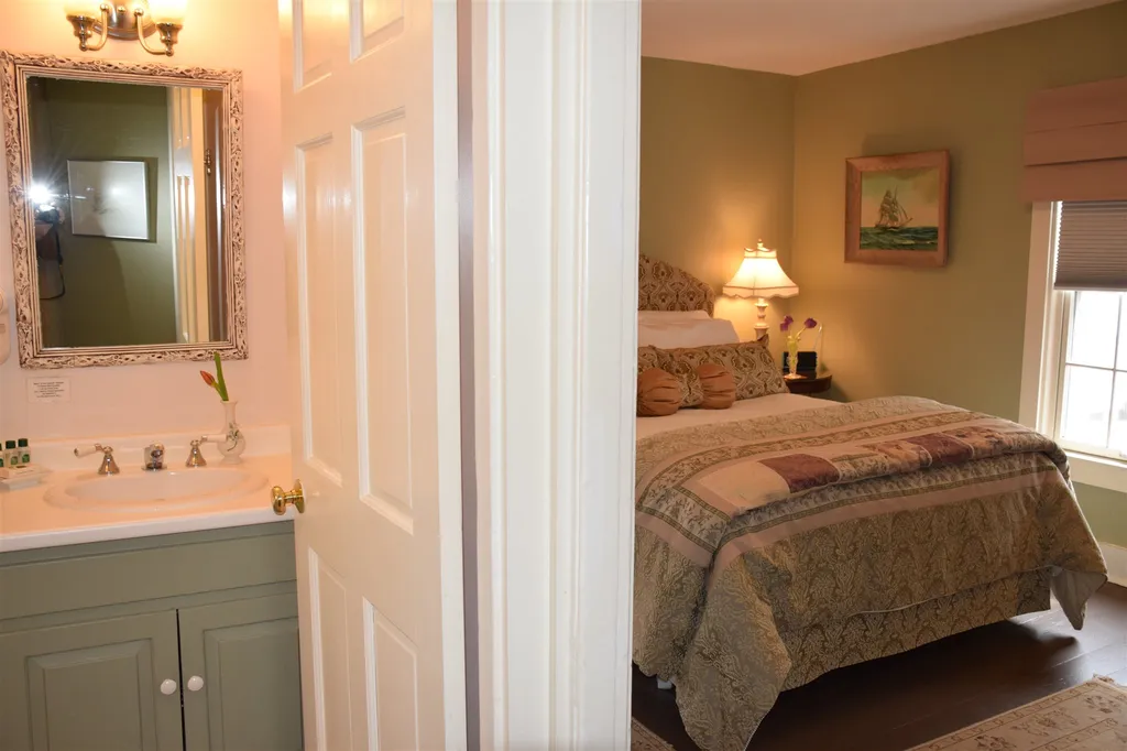 404 Islington Street Portsmouth NH 03801