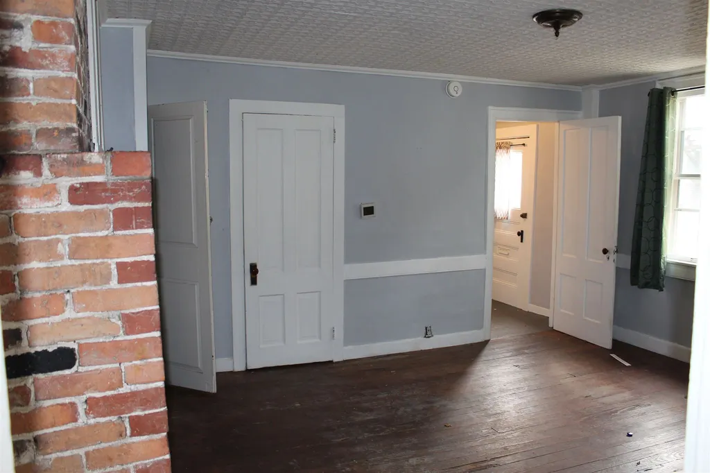 12 Central Street Newmarket NH 03857