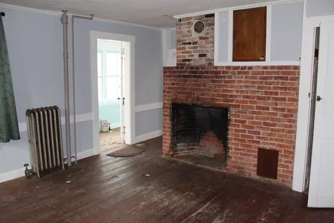 12 Central Street Newmarket NH 03857
