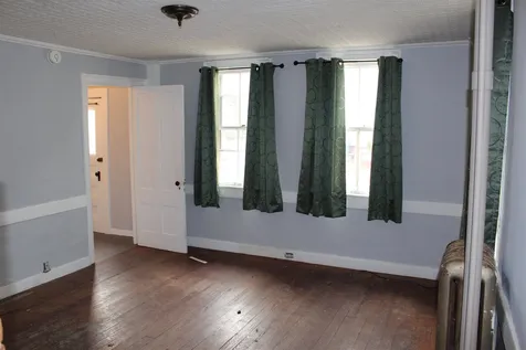 12 Central Street Newmarket NH 03857