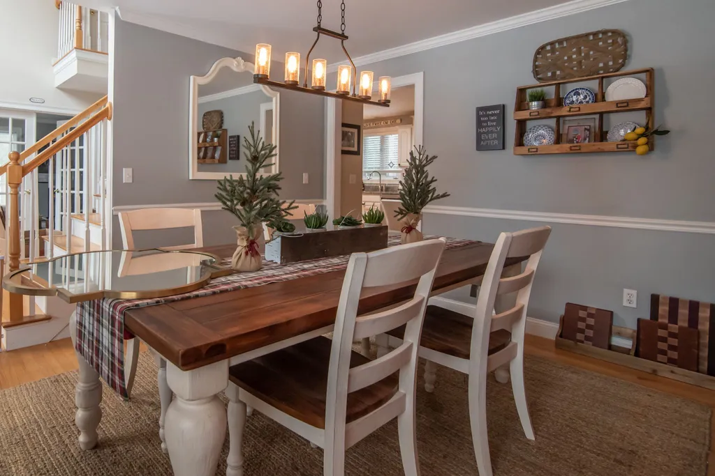 12 Bayberry Road Chester NH 03036
