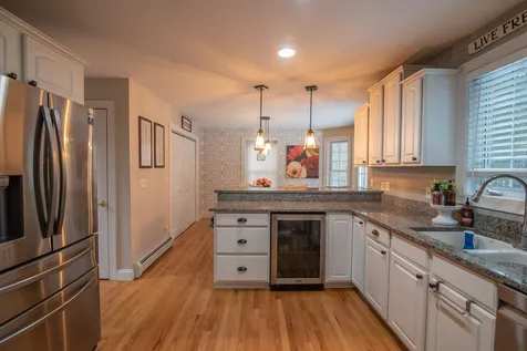 12 Bayberry Road Chester NH 03036