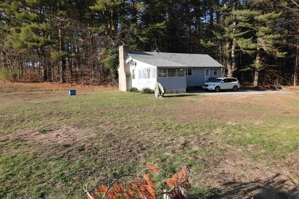 31-44 Moore Pike Jaffrey NH 03452