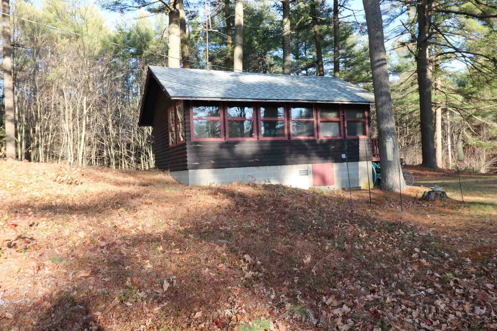 31-44 Moore Pike Jaffrey NH 03452