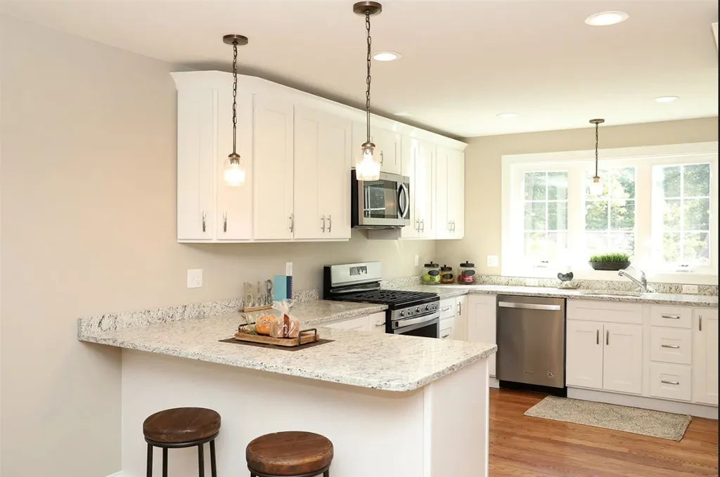 19 Cypress Circle Exeter NH 03833