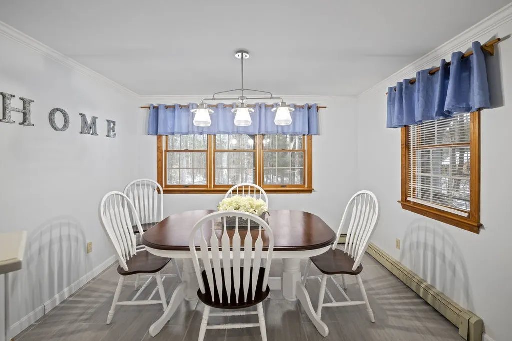 207 Chases Pond Road York ME 03909