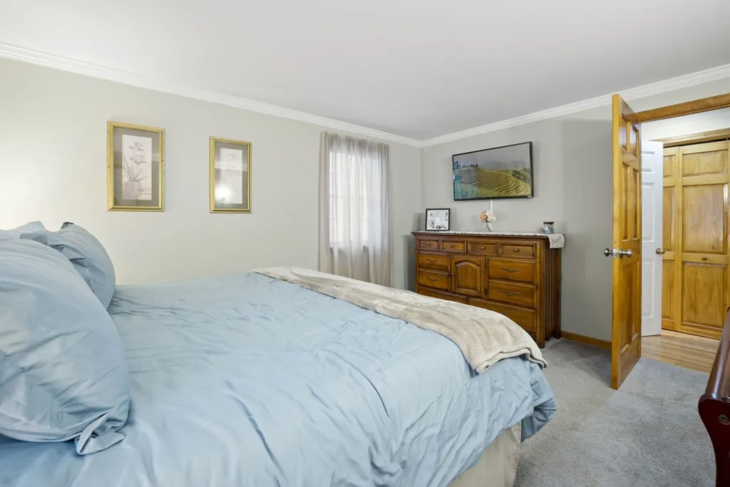 207 Chases Pond Road York ME 03909
